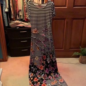 Short sleeve maxi dress